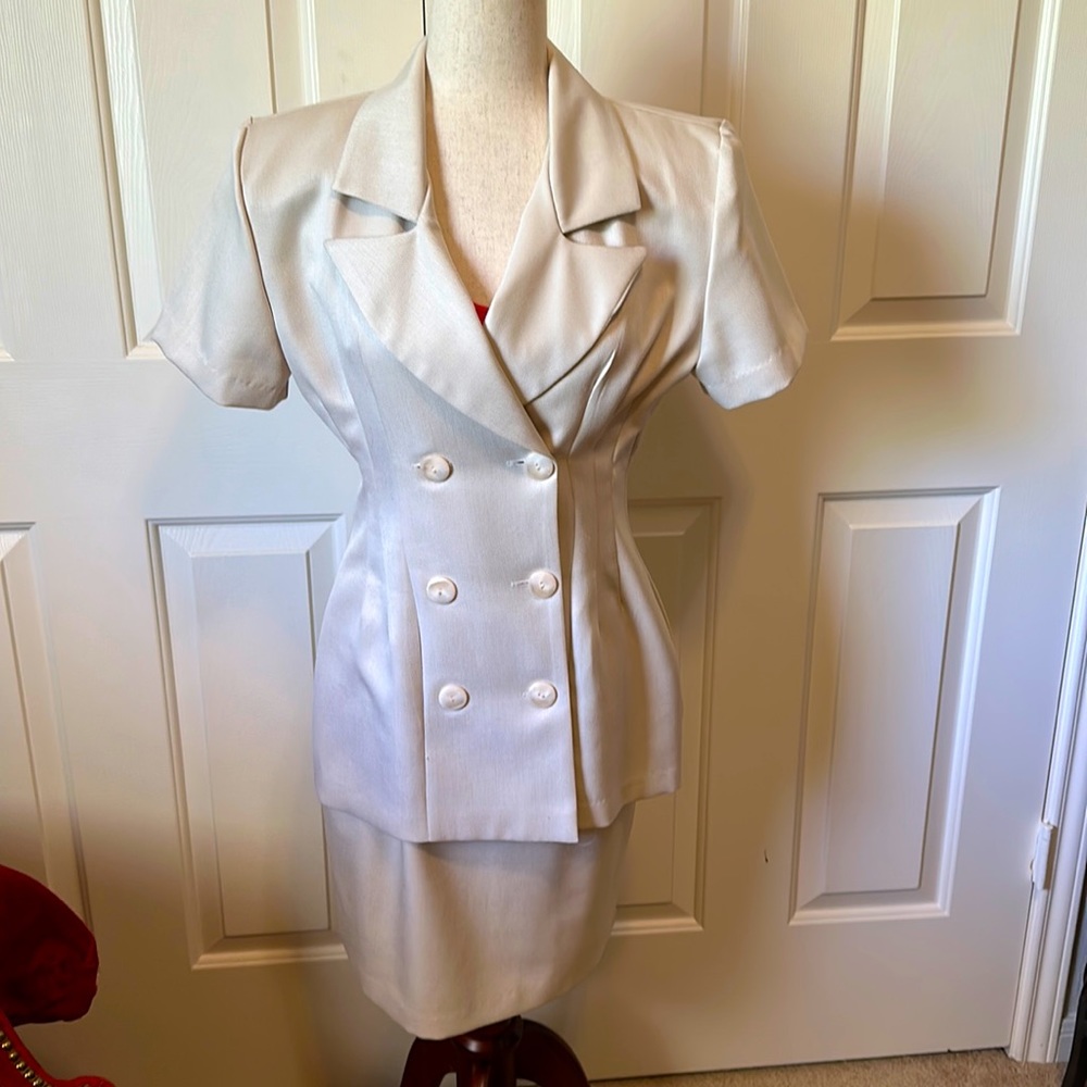 Alyn Paige | blazer + mini skirt dress suit | Size 6